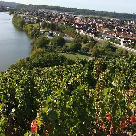 Weinbergblick Apartamento Kirchheim am Neckar